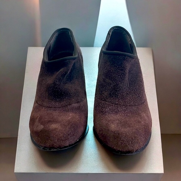 Stuart Weitzman Shoes - Picture 4 of 7